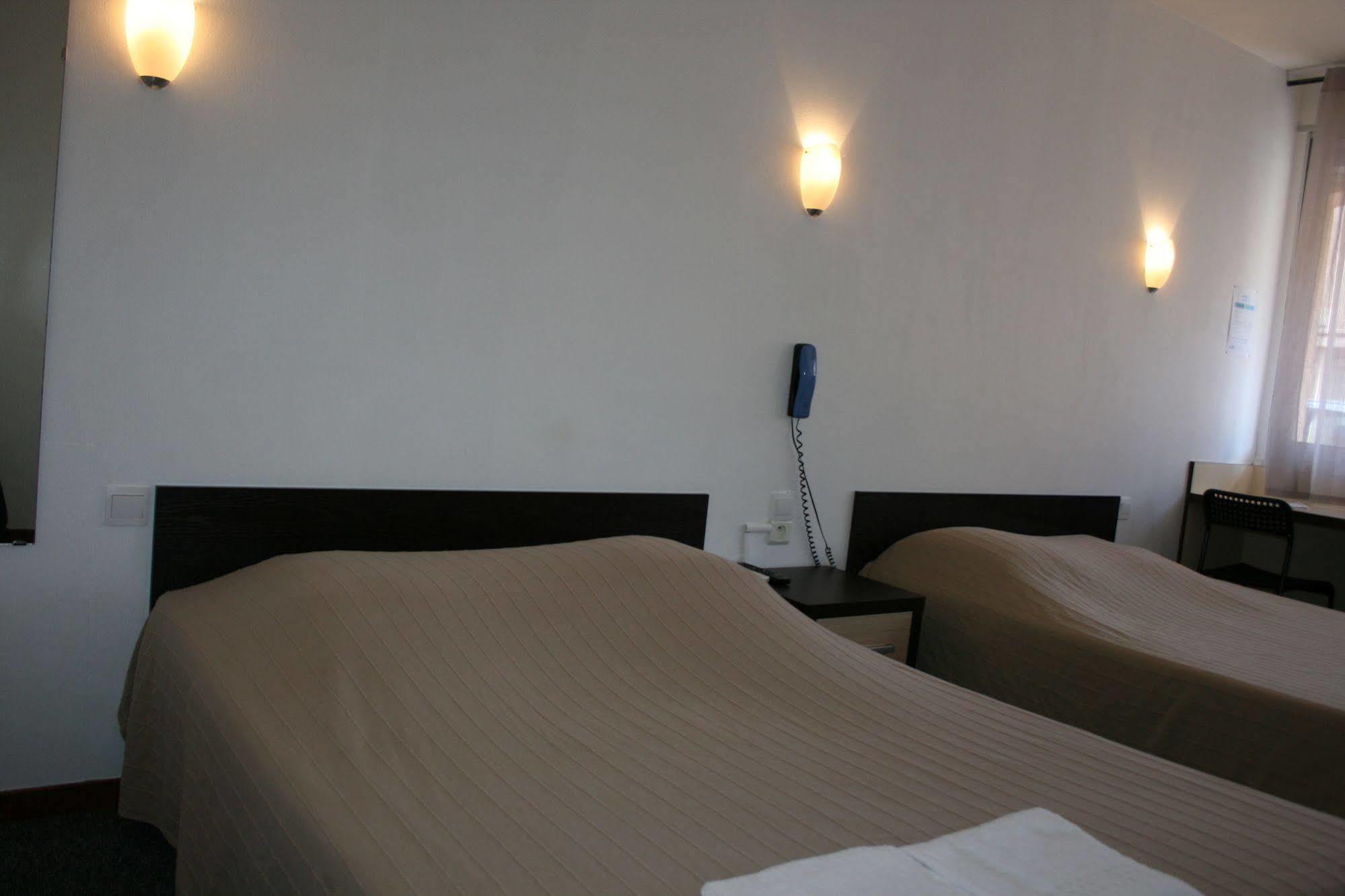 Hôtel Vila Frontignan Buitenkant foto